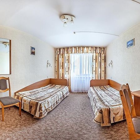 Sozh Hotel Gomel Eksteriør bilde