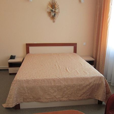 Sozh Hotel Gomel Eksteriør bilde