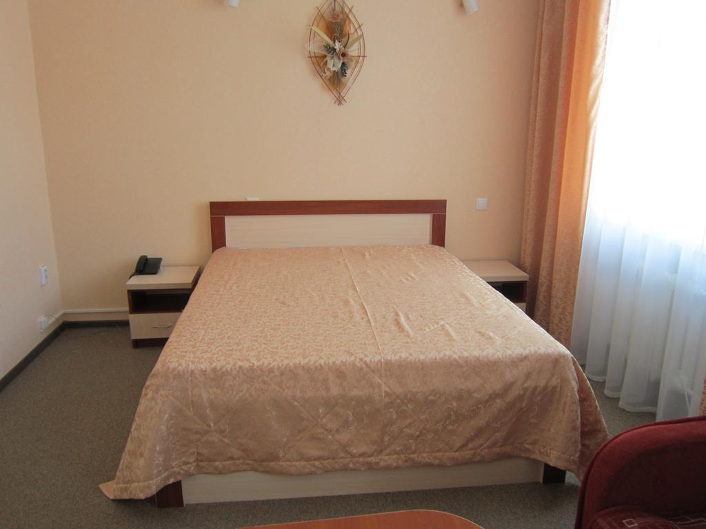 Sozh Hotel Gomel Eksteriør bilde